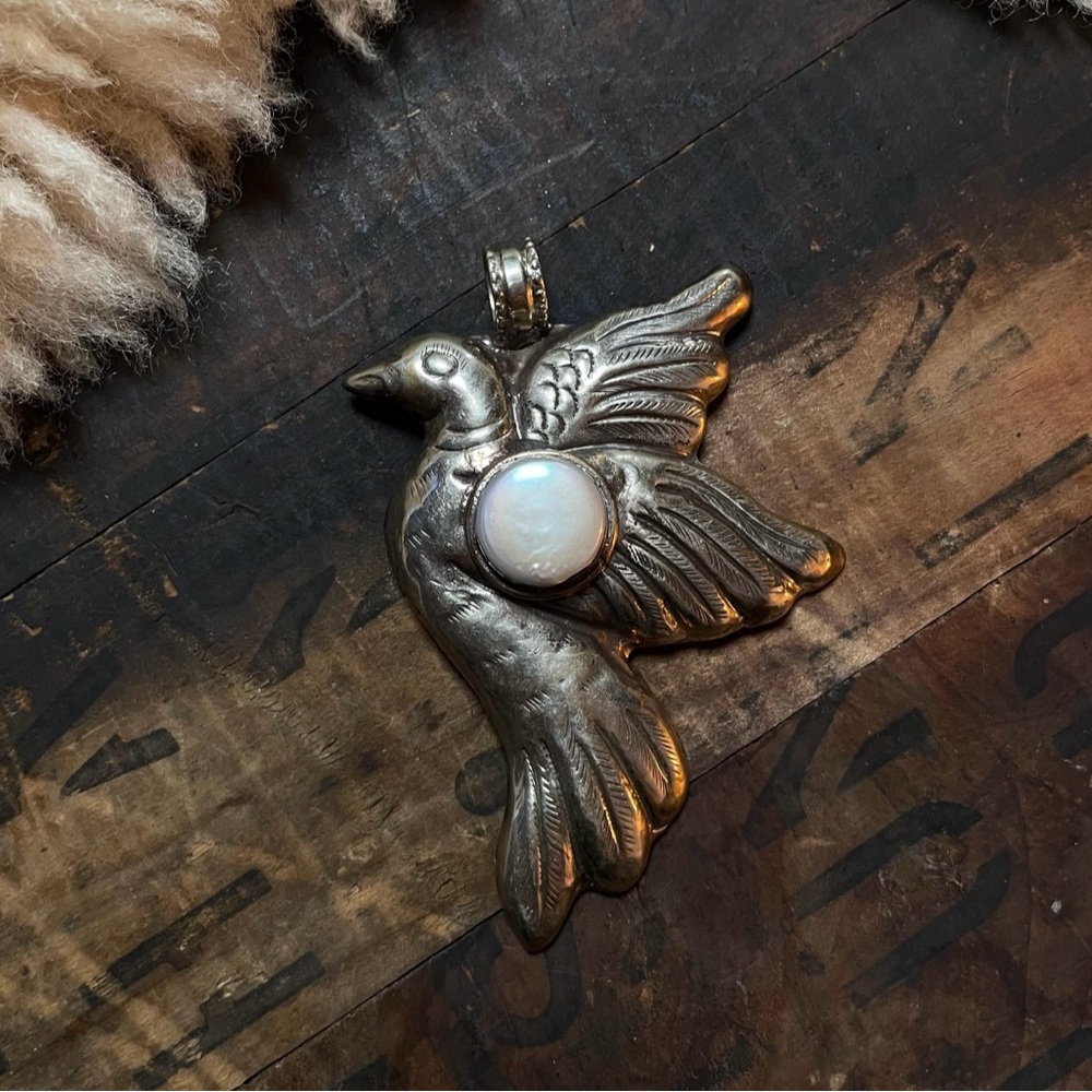 Tibetan Silver Pendant with Set Pearl